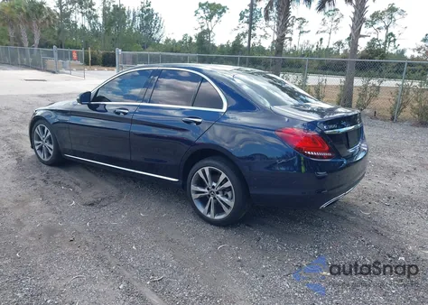 2019 Mercedes-Benz C 300 4Matic z USA, uszkodzony, nr VIN 55SWF8EB2KU304144